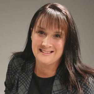 Meet your Posher, Émilie